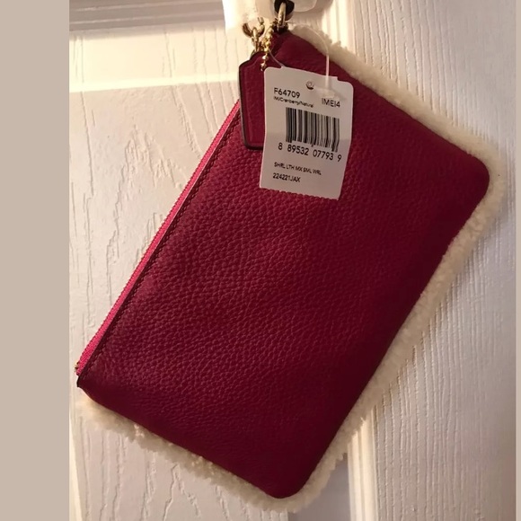 NWT COACH Wristlet Pink Pebbled Leather Shearling Trim Cranberry Ivory Case NEW - Picture 6 of 9